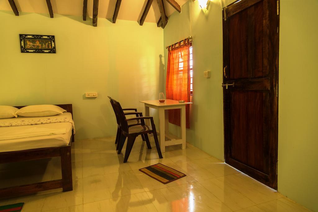 Sunway Cottages Мандрем Екстер'єр фото