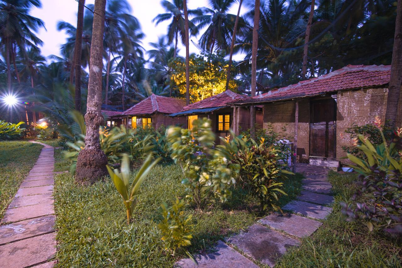 Sunway Cottages Мандрем Екстер'єр фото
